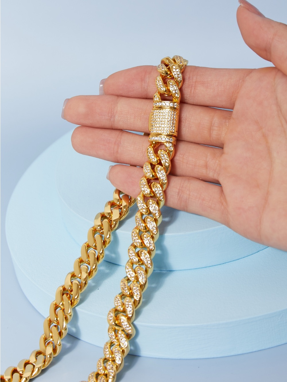 BOUTIQUE Brass Curb Chain Necklace